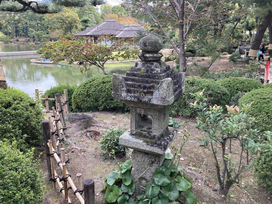 日本庭園の灯篭あれこれ|広島市|広田造園|造園工事