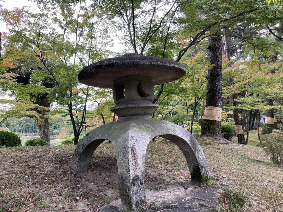 日本庭園の灯篭あれこれ|広島市|広田造園|造園工事