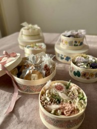 焼き菓子と共に